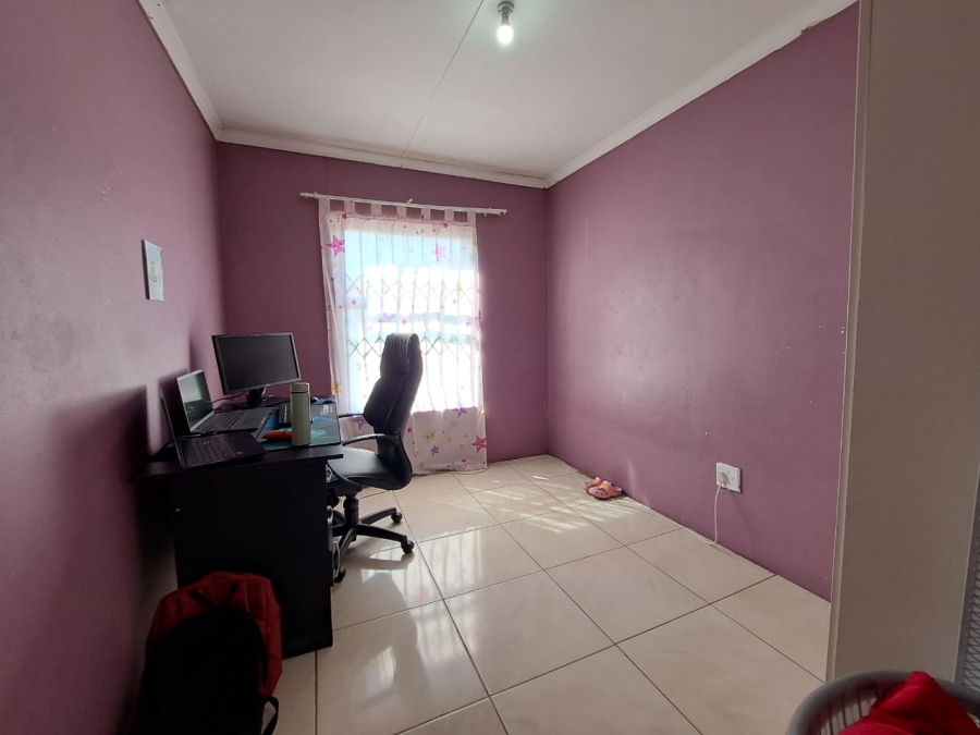 3 Bedroom Property for Sale in Silwood Heights Western Cape